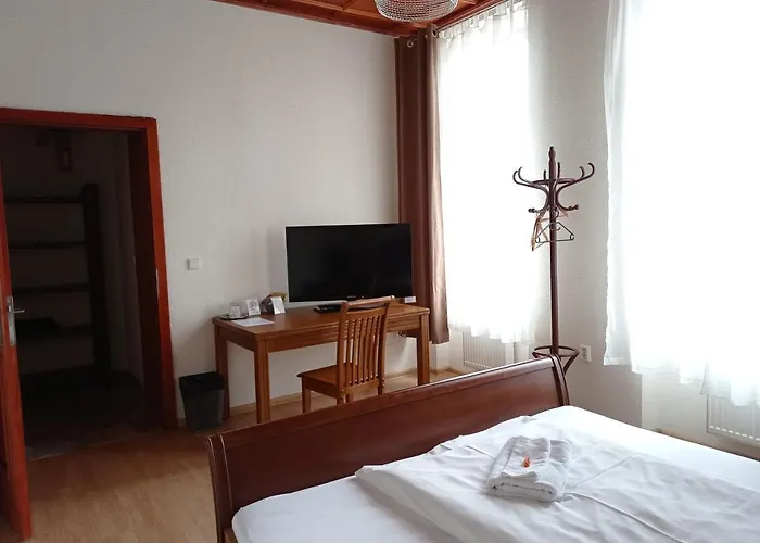 Na Kafkové Hotel 3*